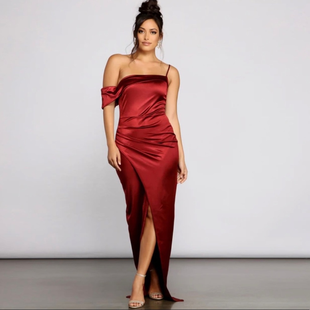 Windsor Off-The-Shoulder Satin Formal Dress